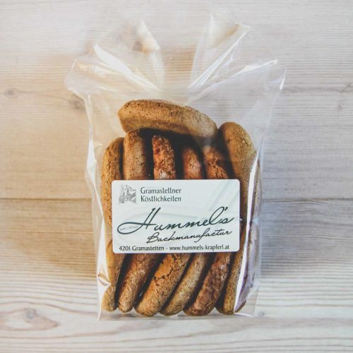 Eine Rarität aus dem mühlviertler Gramastetten. Das Original Gramastettner Krapferl aus der Hummel's Backmanufactur. Mit Liebe gemacht, mit Liebe verspeist.